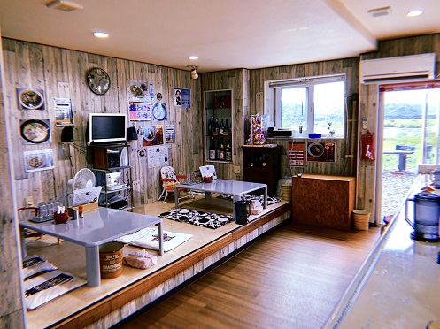 らーめんなごみの内観